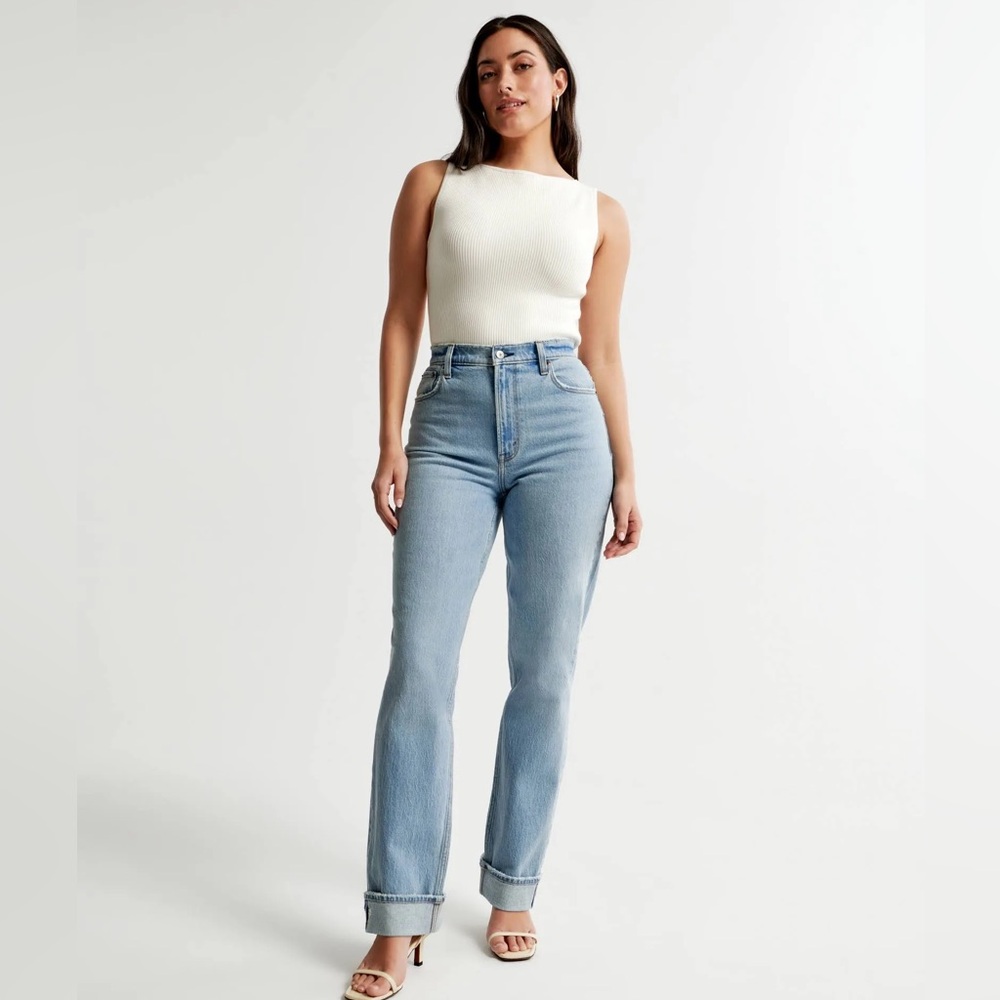 Abercrombie 90s Straight Ultra High Rise Curve Love